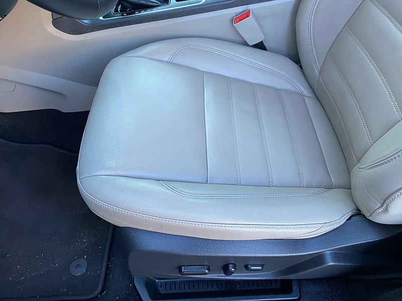 Certified 2018 Ford Escape SEL image 25