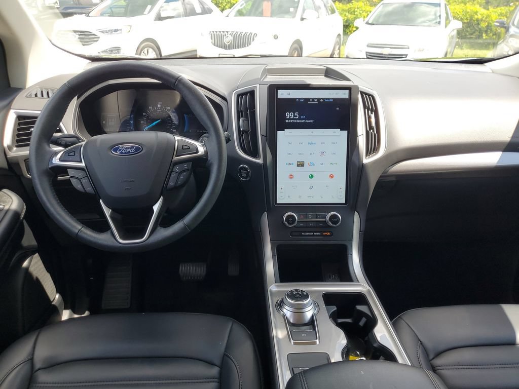 Certified 2024 Ford Edge SEL w/ Convenience Package AWD/4WD image 17