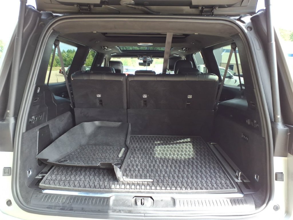 Used 2024 Jeep Grand Wagoneer L Series III AWD/4WD image 17