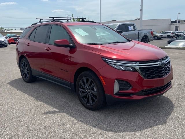Used 2022 Chevrolet Equinox RS w/ LPO, Floor Liner Package FWD image 2