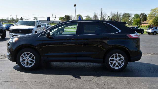 Certified 2023 Ford Edge SEL w/ Convenience Package AWD/4WD image 2