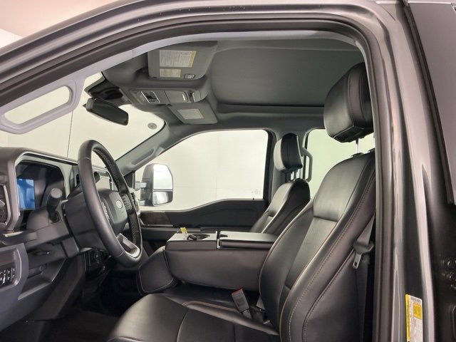 Certified 2025 Ford F450 Lariat w/ FX4 Off-Road Package image 17
