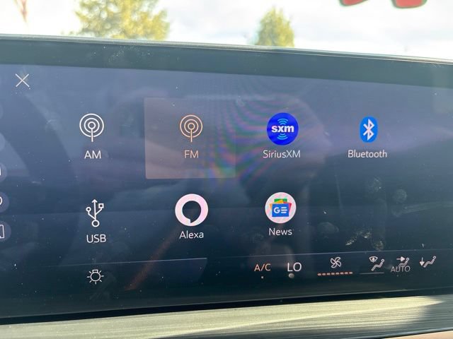 Used 2025 Buick Envision Sport Touring AWD/4WD image 24