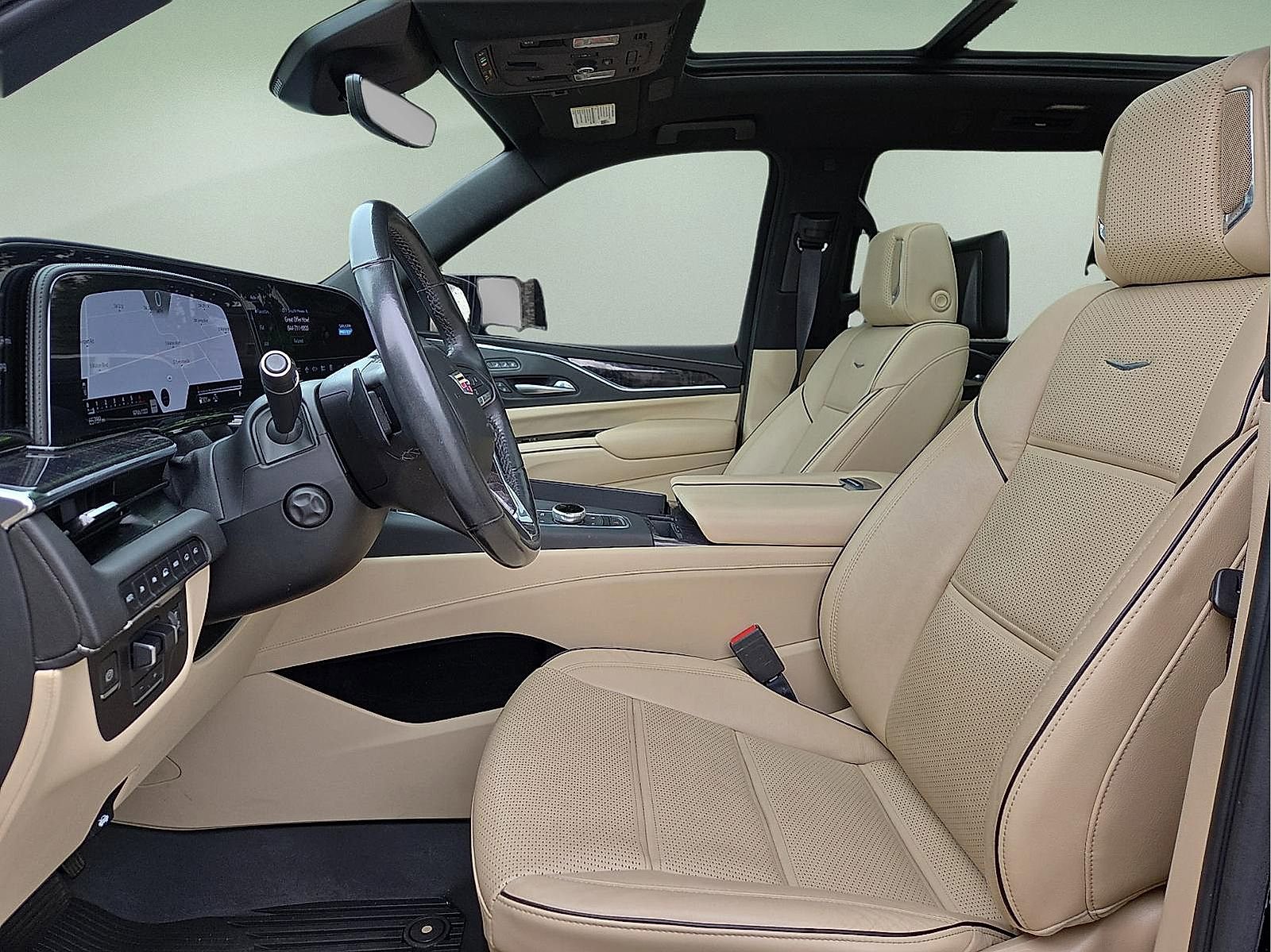 Used 2021 Cadillac Escalade Premium Luxury w/ Driver Assist Tech Package AWD/4WD image 15