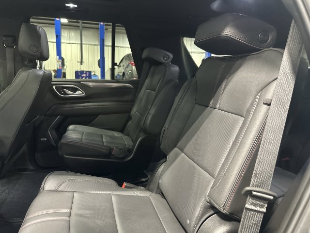 Used 2024 Chevrolet Tahoe RST w/ Luxury Package AWD/4WD image 30