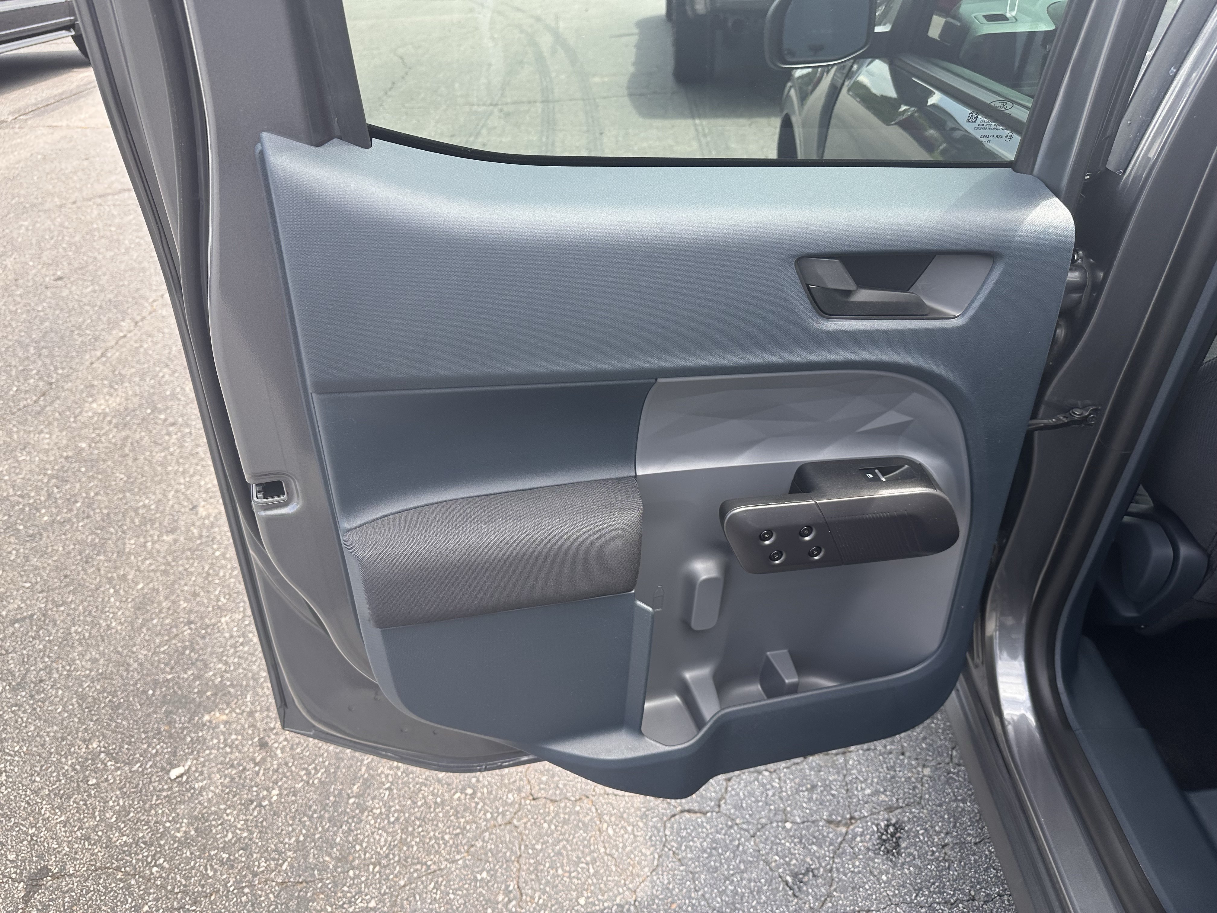 Certified 2025 Ford Maverick XL FWD image 12
