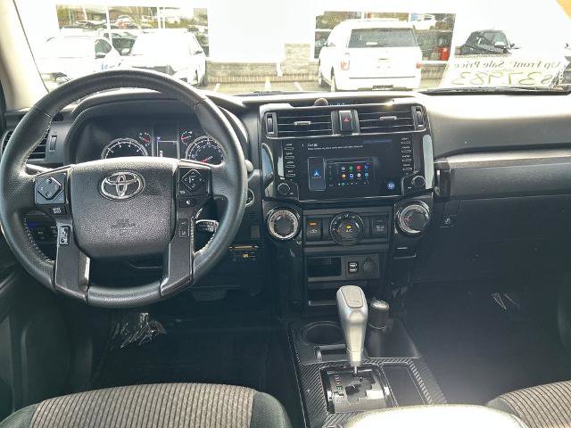 Used 2022 Toyota 4Runner TRD Off-Road AWD/4WD image 7