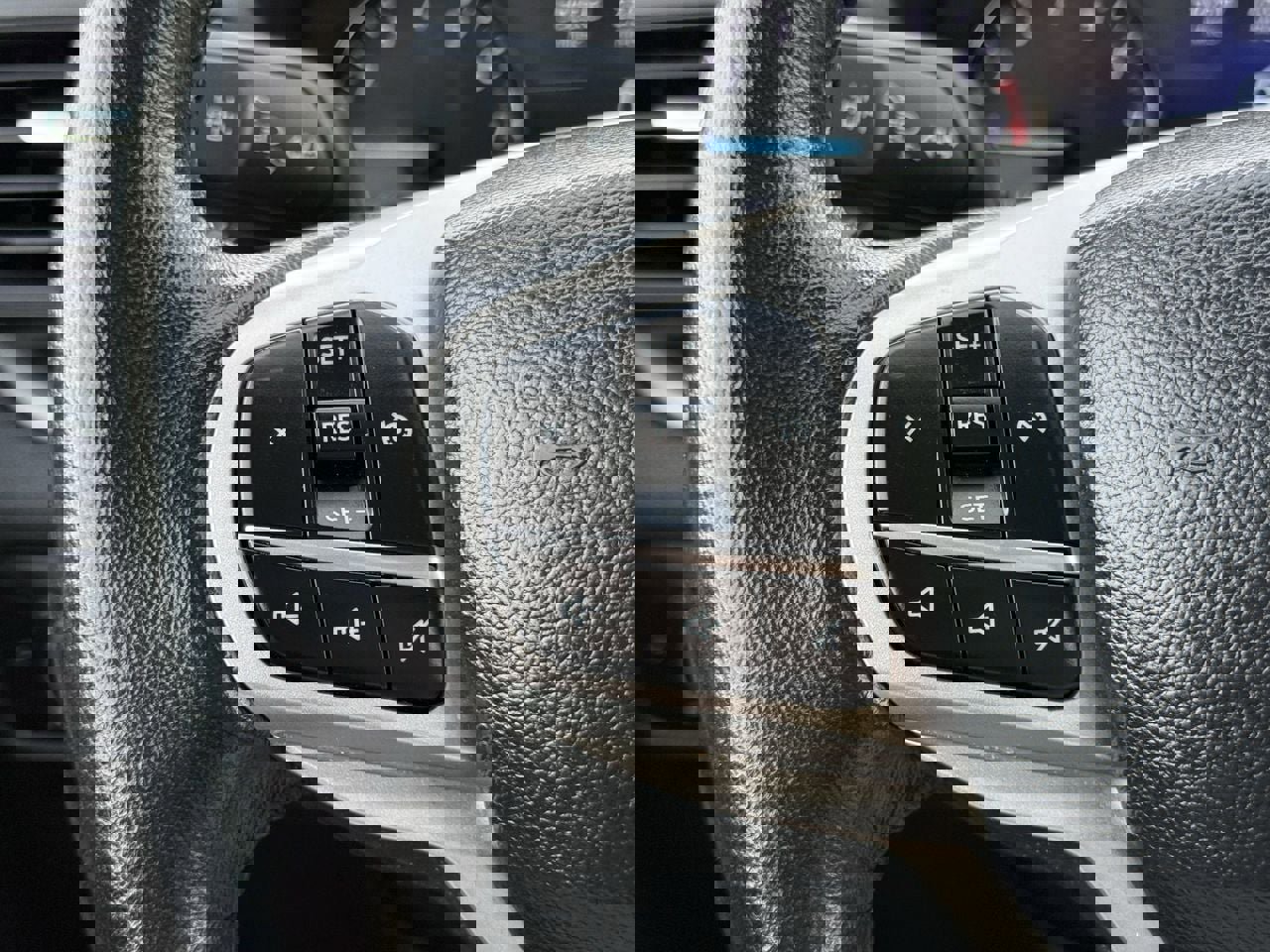 Certified 2023 Ford Explorer XLT RWD image 13