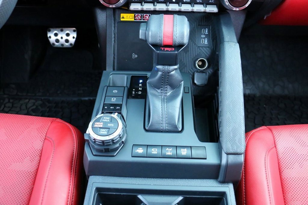 Used 2025 Toyota Tacoma TRD Pro image 32