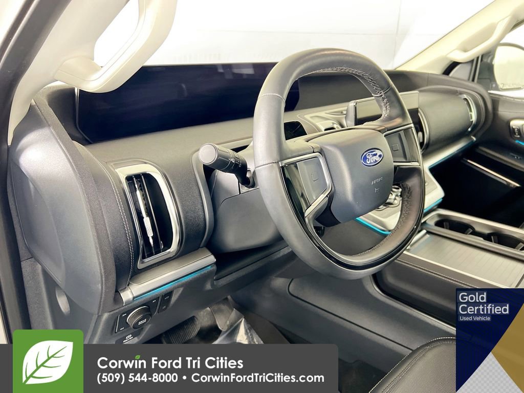 Certified 2025 Ford Expedition Max Platinum AWD/4WD video 3