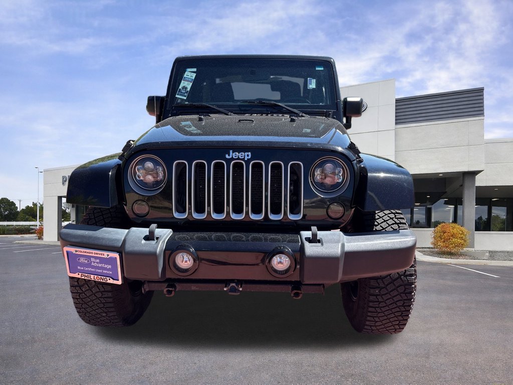 Used 2017 Jeep Wrangler Sahara w/ Dual Top Group AWD/4WD image 2