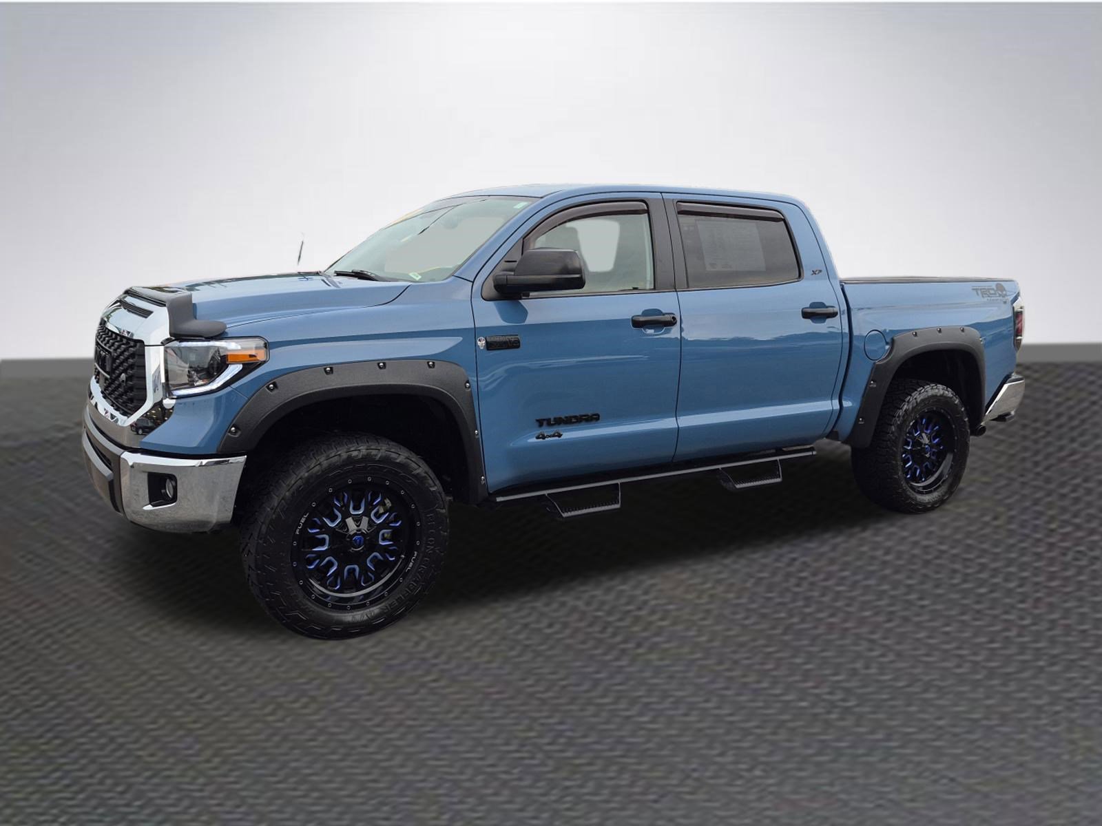 Used 2019 Toyota Tundra SR5 w/ SR5 Upgrade Package AWD/4WD image 2