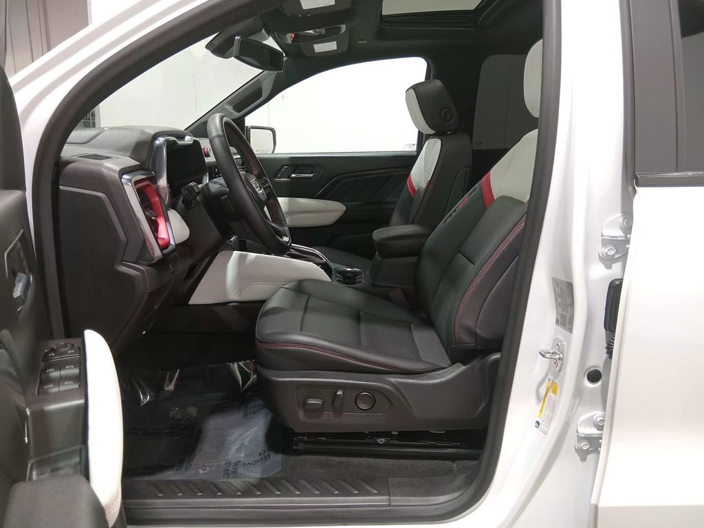 Used 2023 GMC Canyon AT4X AWD/4WD image 17