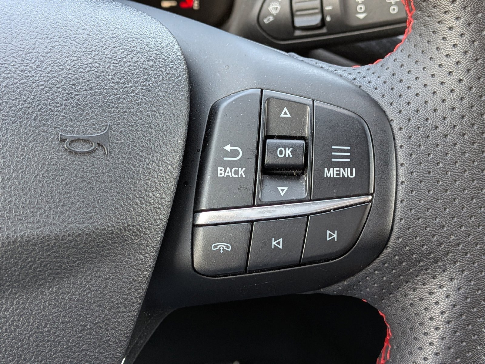 Certified 2023 Ford Escape ST-Line Select w/ Tech Pack #1 AWD/4WD image 30