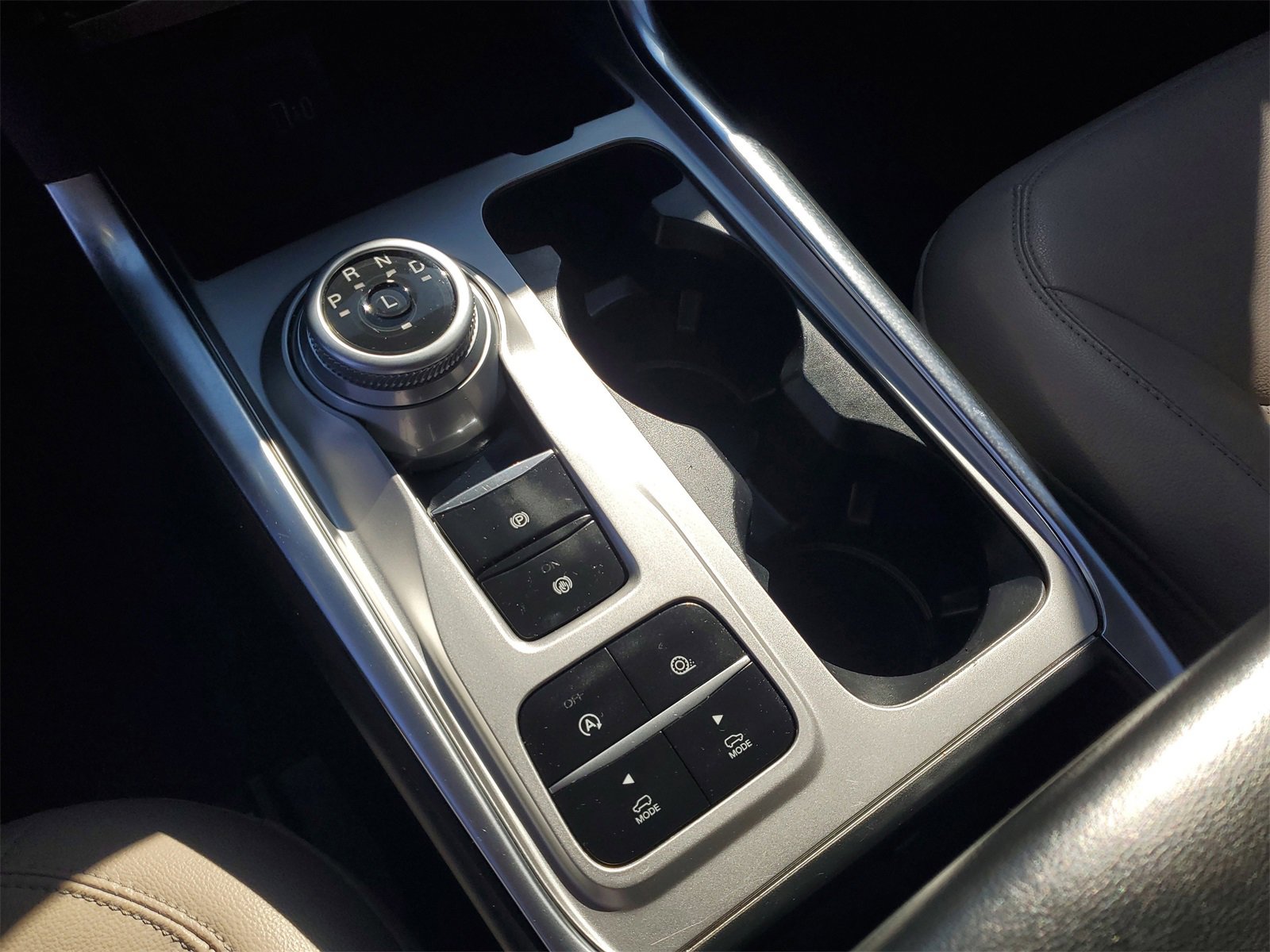 Certified 2021 Ford Explorer Limited w/ Equipment Group 301A image 29