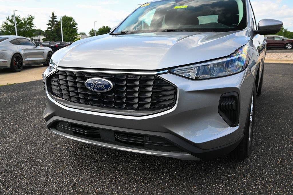 Certified 2023 Ford Escape Active w/ Tech Pack #2 AWD/4WD image 11
