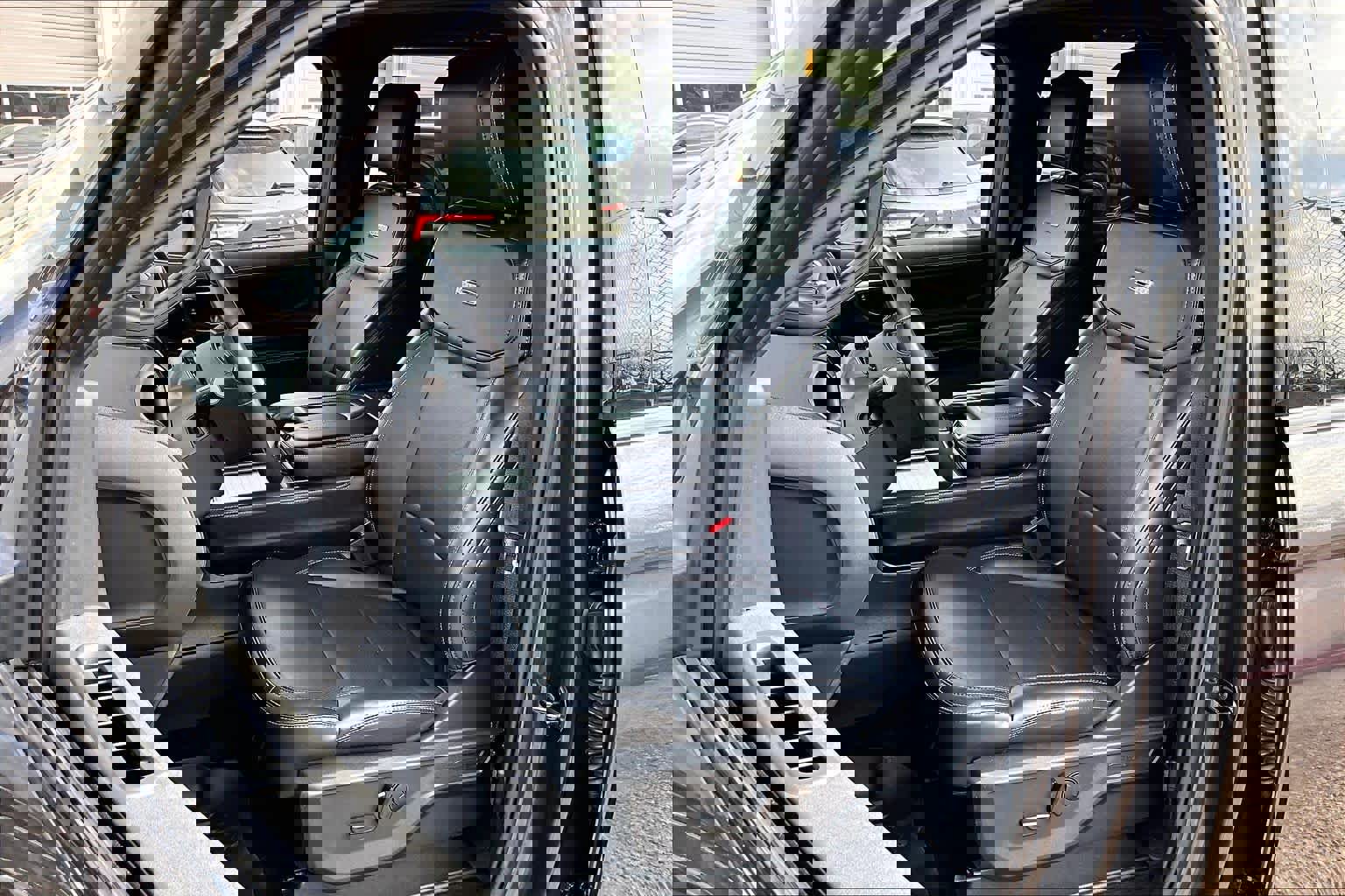 Certified 2025 Ford Expedition Max Platinum w/ Stealth Performance Package image 15