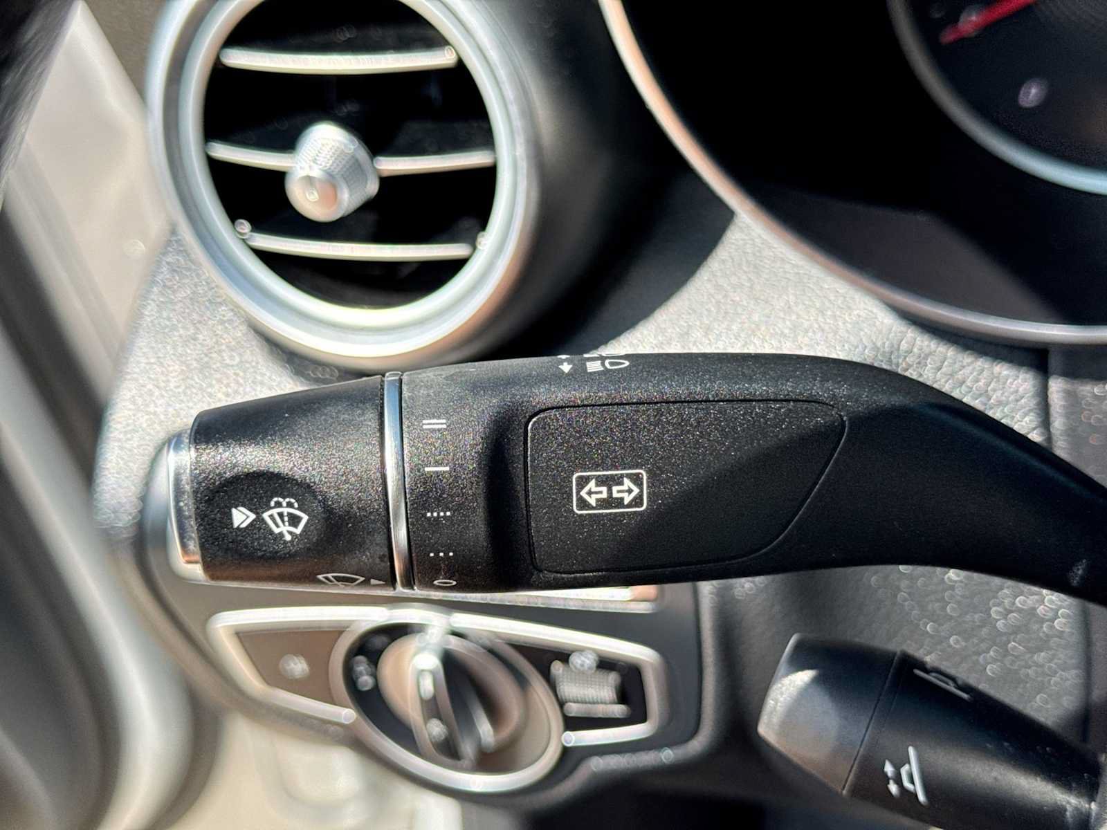 Used 2020 Mercedes-Benz C 300 Sedan image 25