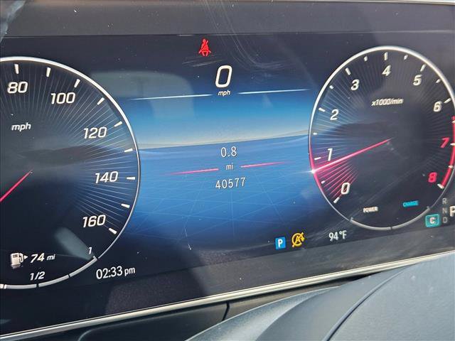 Used 2023 Mercedes-Benz GLC 300 4MATIC image 11