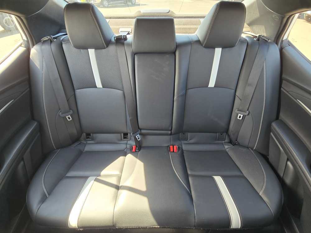 Used 2025 Toyota Camry SE FWD image 17