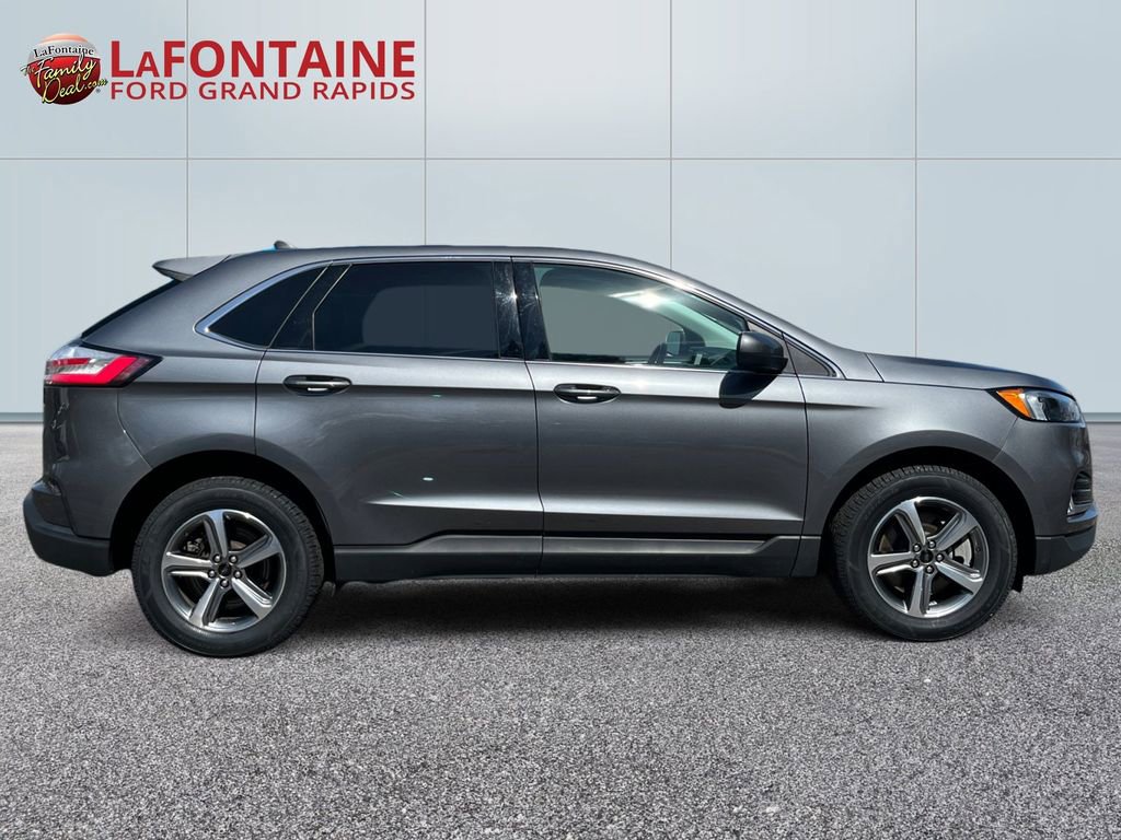 Certified 2024 Ford Edge SEL w/ Convenience Package AWD/4WD image 8