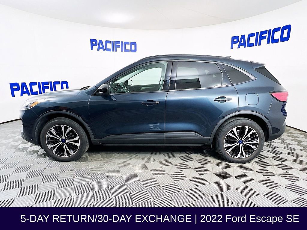 Certified 2022 Ford Escape SE w/ SE Sport Appearance Package AWD/4WD image 5