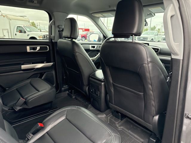Certified 2023 Ford Explorer XLT w/ Equipment Group 202A AWD/4WD image 35