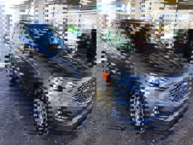 Certified 2023 Ford Edge SEL w/ Convenience Package image 5