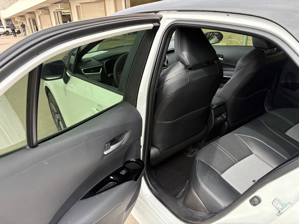Used 2026 Toyota Corolla XSE FWD image 25