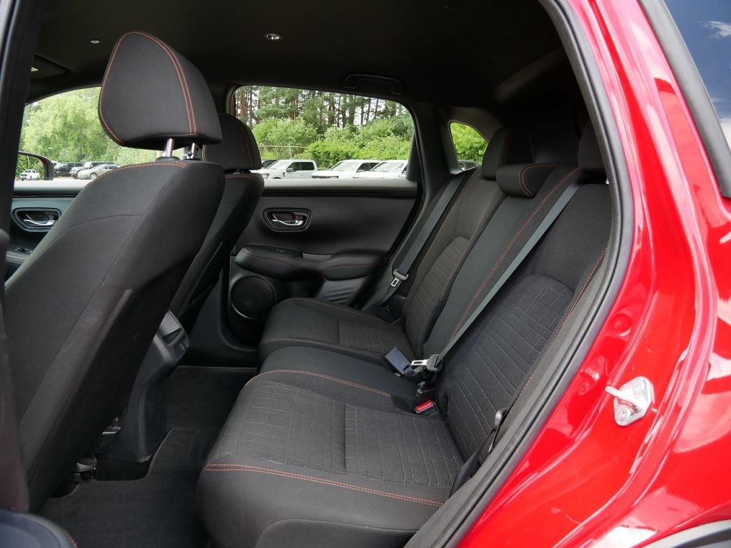 Used 2024 Honda HR-V Sport image 11