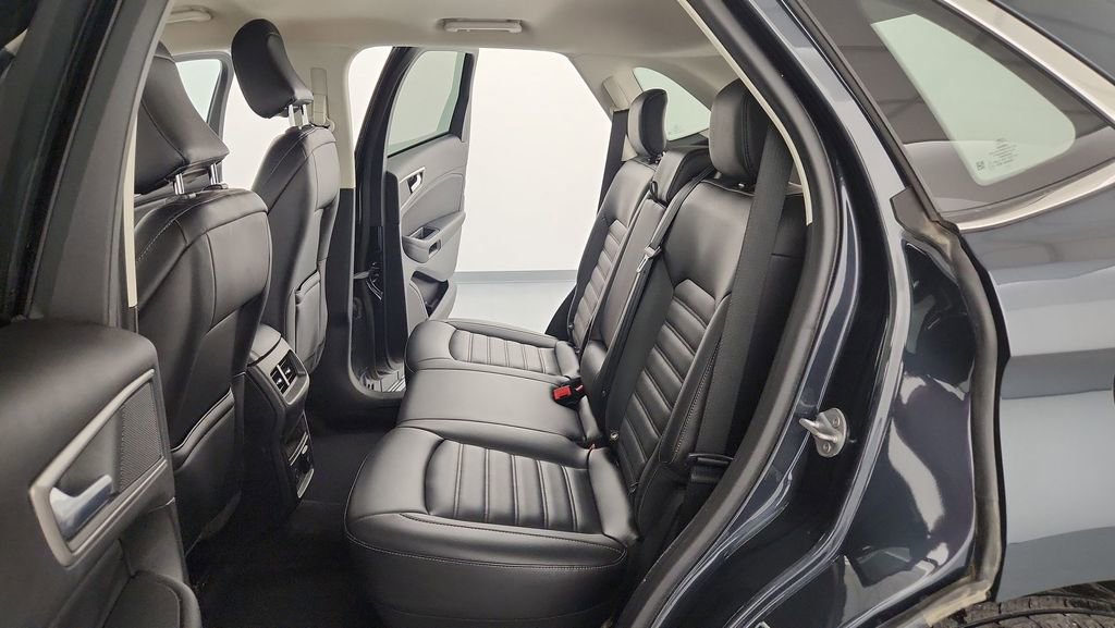 Certified 2022 Ford Edge SEL w/ Convenience Package image 28