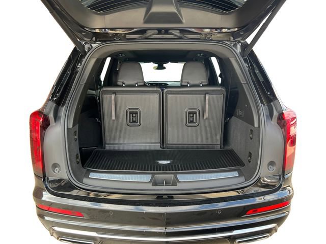 Used 2023 Cadillac XT6 Luxury w/ LPO, Floor Liner Package AWD/4WD image 18