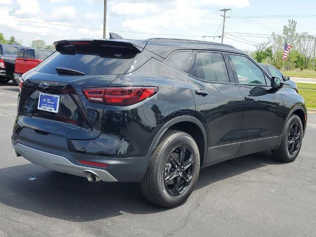 Used 2024 Chevrolet Blazer LT w/ Midnight/Sport Edition AWD/4WD image 4