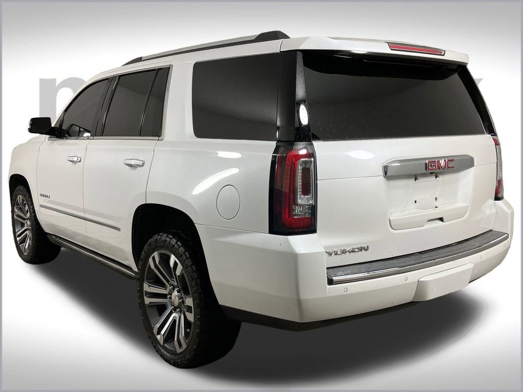 Used 2020 GMC Yukon Denali w/ Denali Premium Package image 3