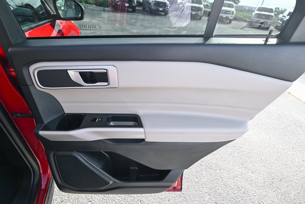 Certified 2023 Ford Explorer XLT w/ Equipment Group 202A image 34