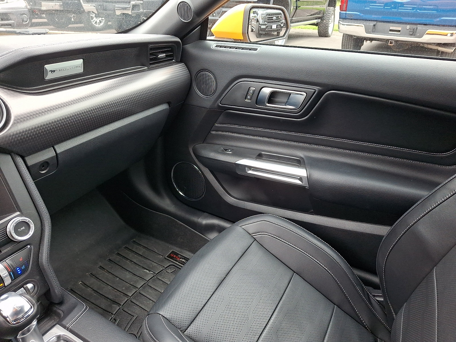 Certified 2022 Ford Mustang GT Premium w/ GT Performance Package RWD image 16