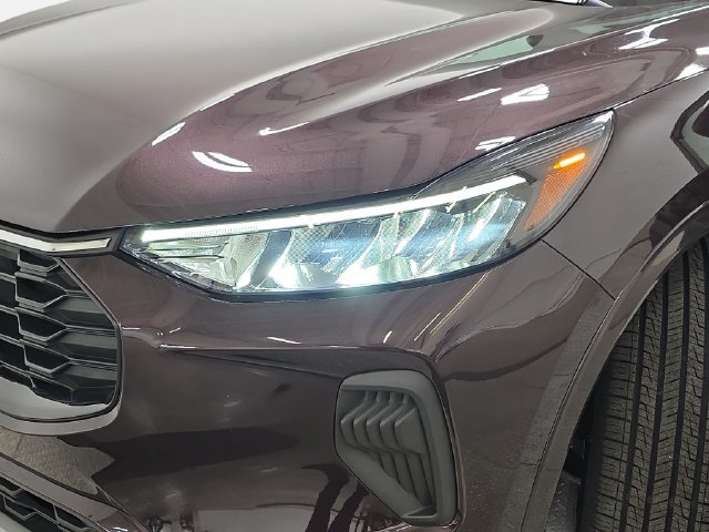 Certified 2023 Ford Escape ST-Line w/ Tech Pack #1 FWD image 30