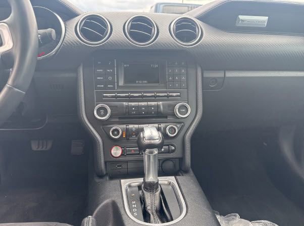 Certified 2018 Ford Mustang Coupe RWD image 21