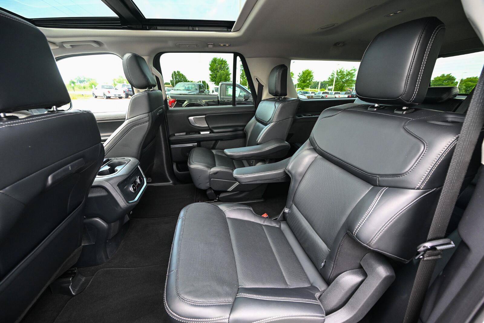 Certified 2025 Ford Expedition Max Platinum AWD/4WD image 22