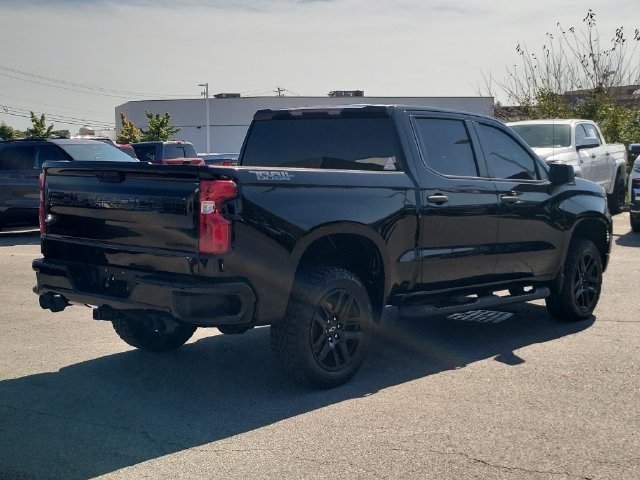 Used 2022 Chevrolet Silverado 1500 Custom Trail Boss w/ Midnight Edition AWD/4WD image 5