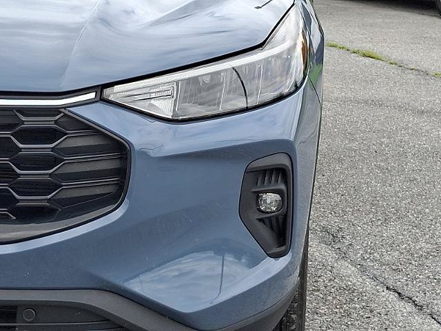 Certified 2025 Ford Escape ST-Line Select AWD/4WD image 8