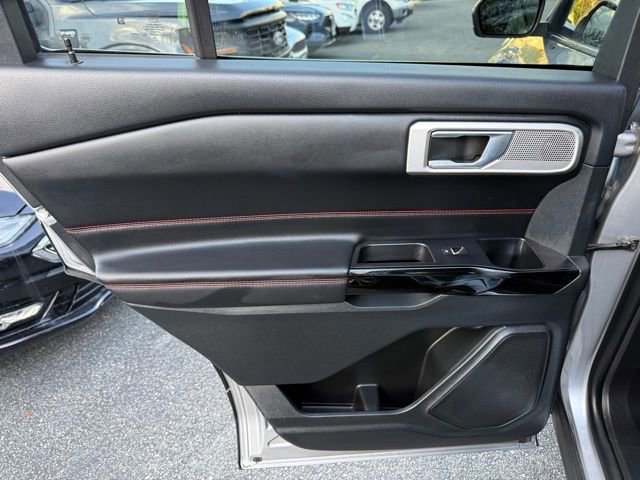 Certified 2022 Ford Explorer ST-Line w/ Class IV Trailer Tow Package image 12