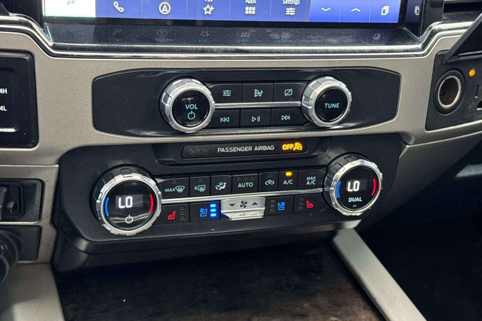 Certified 2022 Ford F250 Lariat w/ Lariat Ultimate Package image 21