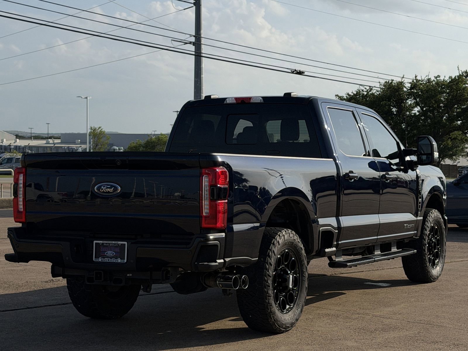 Certified 2024 Ford F250 Lariat w/ Lariat Ultimate Package AWD/4WD image 4
