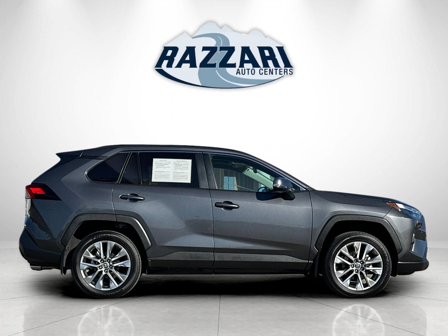 Used 2023 Toyota RAV4 XLE Premium image 6