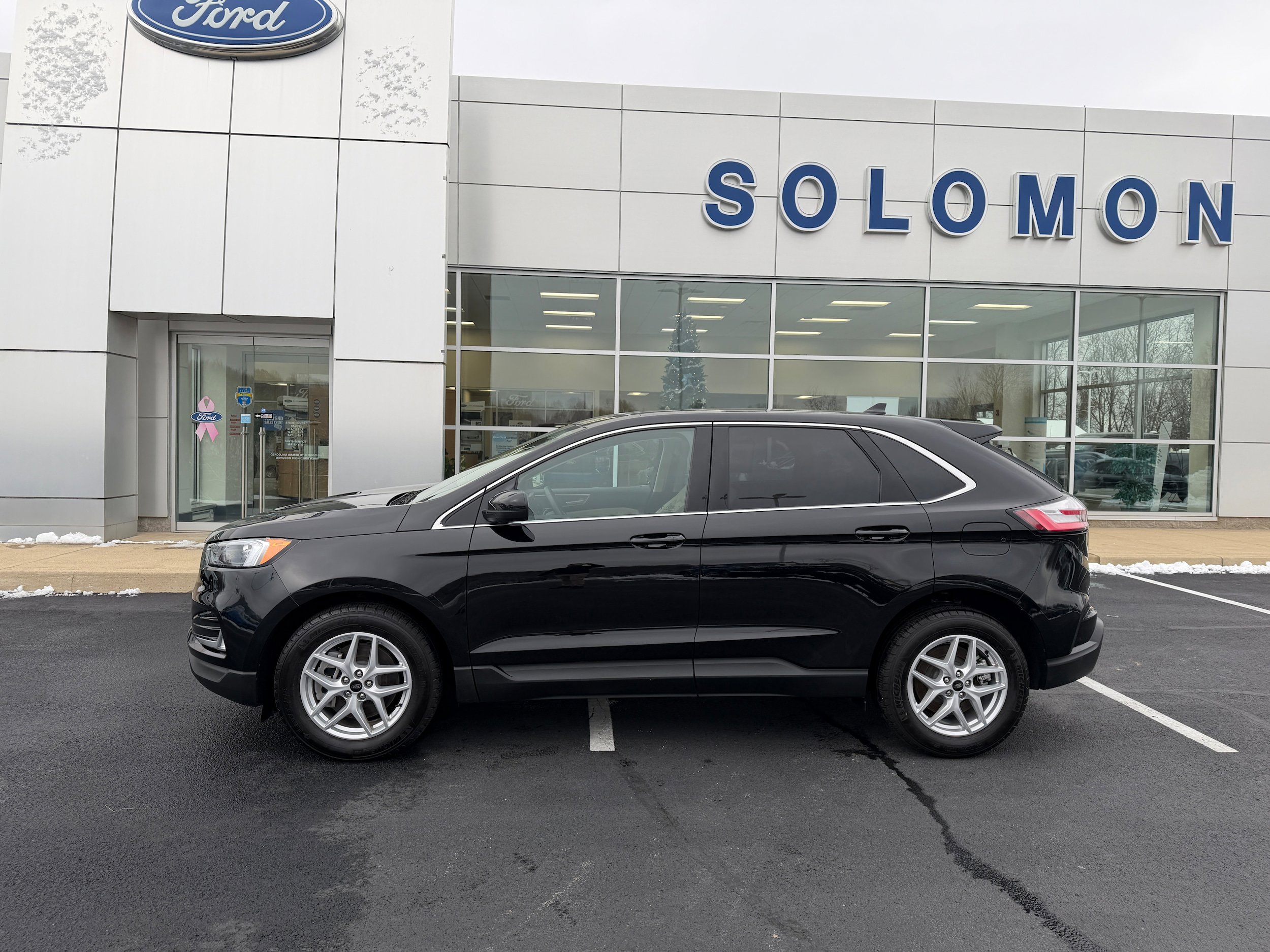 Certified 2024 Ford Edge SEL w/ Convenience Package AWD/4WD image 8