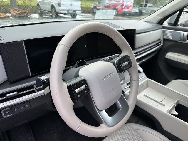 Used 2026 Hyundai Santa Fe SEL FWD image 9