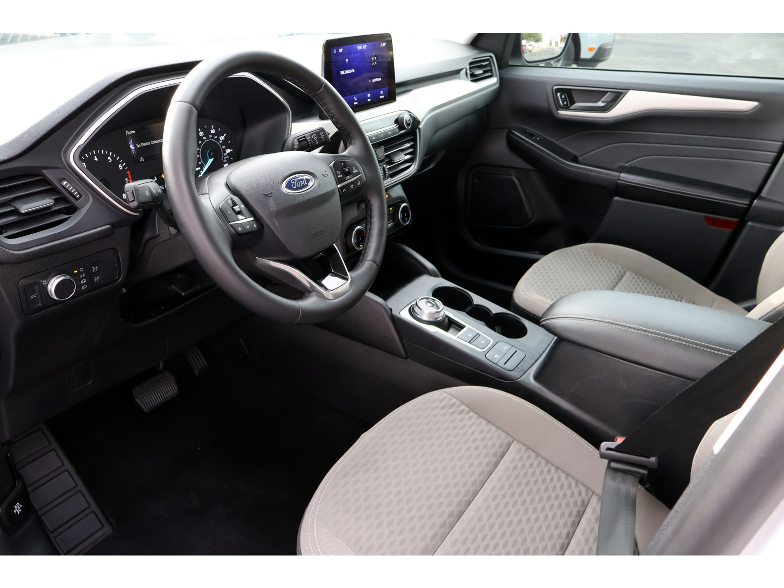 Certified 2022 Ford Escape SE w/ Convenience Package FWD image 3