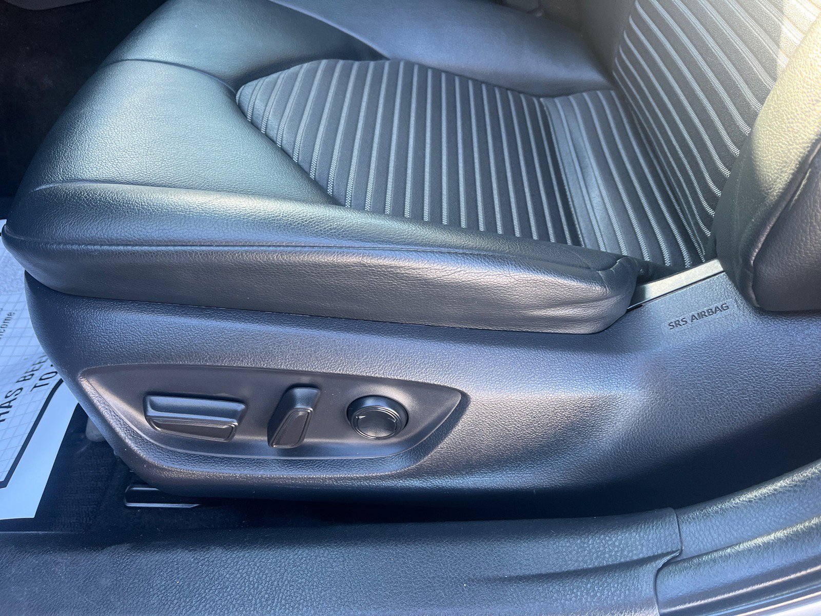 Used 2018 Toyota Camry SE image 20