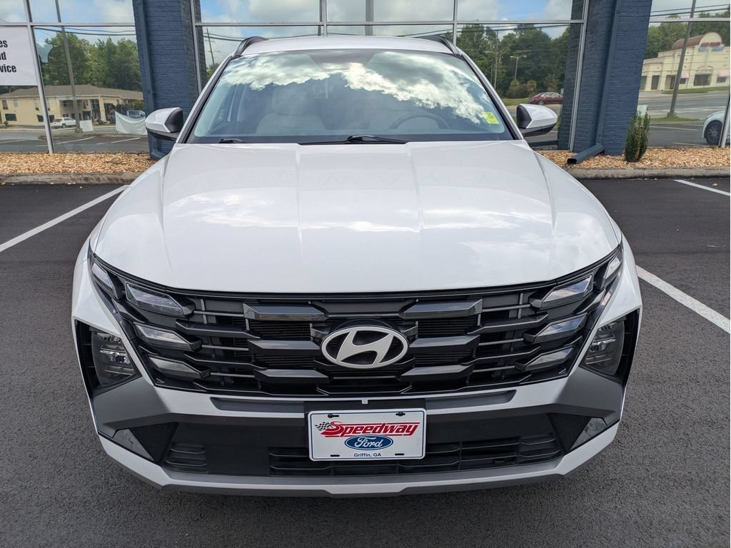 Used 2025 Hyundai Tucson SEL FWD image 2